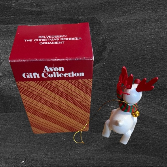 Vintage Avon Belvedere Christmas Reindeer Ornament 1987 - Picture 3 of 4